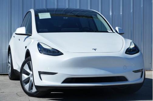2023 Tesla Model Y Long Range Dual Motor All-Wheel Drive