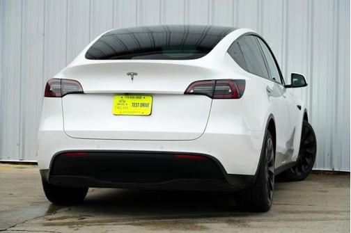 2021 Tesla Model Y Long Range Dual Motor All-Wheel Drive