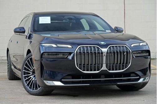 Carbon Black Metallic 2024 BMW i7 eDrive50
