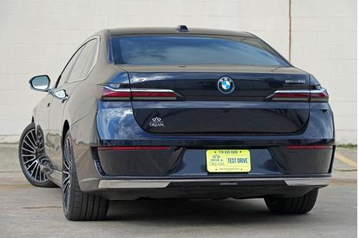 Carbon Black Metallic 2024 BMW i7 eDrive50