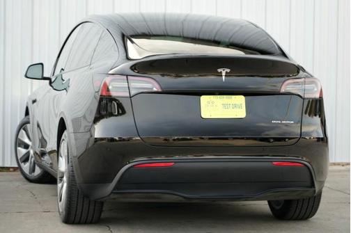 2023 Tesla Model Y Long Range Dual Motor All-Wheel Drive