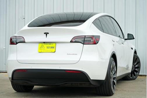 2022 Tesla Model Y Performance Dual Motor All-Wheel Drive
