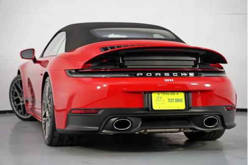 2025 Porsche 911 Carrera