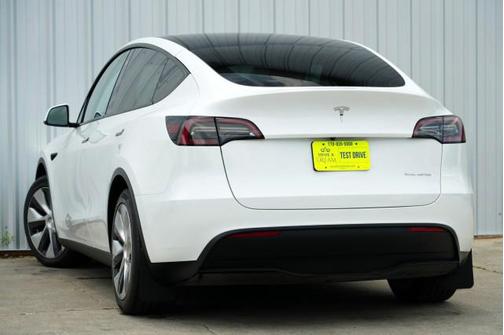 2023 Tesla Model Y Long Range Dual Motor All-Wheel Drive
