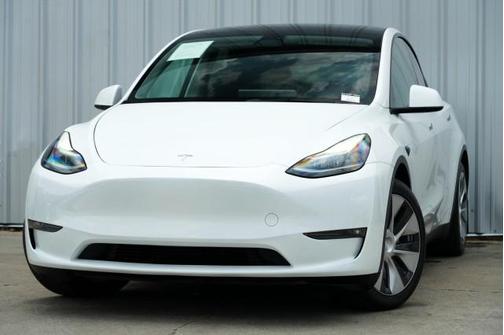 2023 Tesla Model Y Long Range Dual Motor All-Wheel Drive