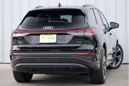 2024 Audi Q4 e-tron Premium Plus 55 quattro