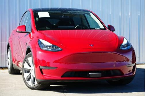 2022 Tesla Model Y Long Range Dual Motor All-Wheel Drive
