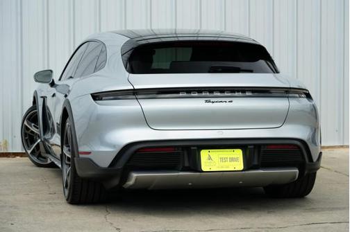 2023 Porsche Taycan Cross Turismo 4