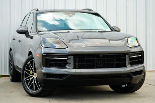 2024 Porsche Cayenne E-Hybrid S
