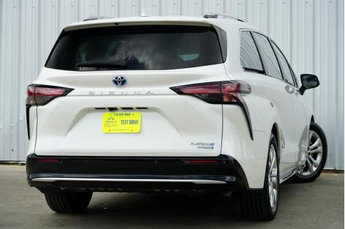 2021 Toyota Sienna Platinum 7 Passenger