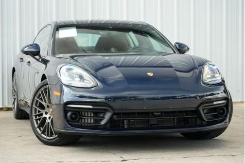 2023 Porsche Panamera 4 Platinum Edition