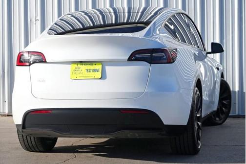 2023 Tesla Model Y Long Range Dual Motor All-Wheel Drive