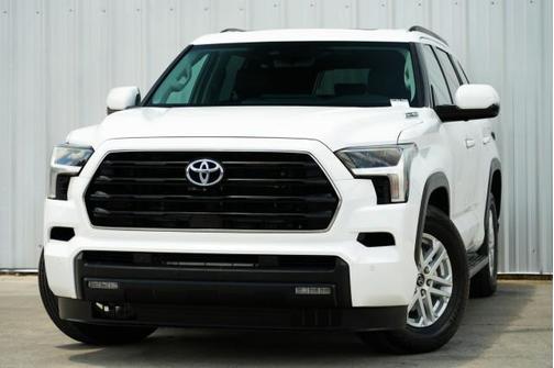 2023 Toyota Sequoia SR5