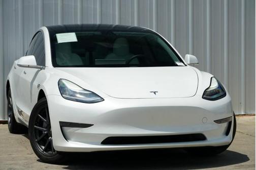 2020 Tesla Model 3 Standard Range Plus