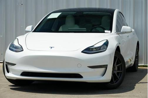 2020 Tesla Model 3 Standard Range Plus