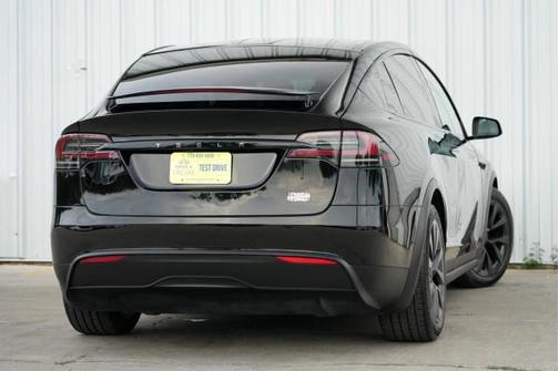 2023 Tesla Model X Plaid Tri Motor All-Wheel Drive