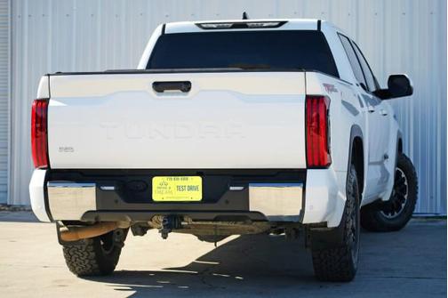 2022 Toyota Tundra SR5