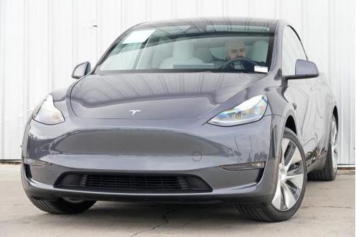2023 Tesla Model Y Long Range Dual Motor All-Wheel Drive