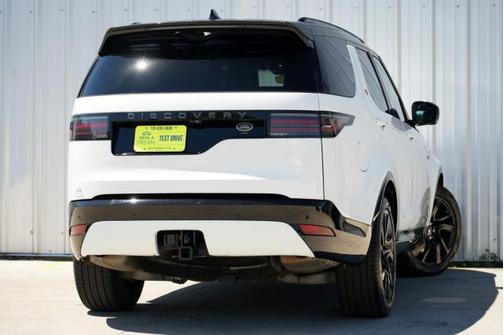 2023 Land Rover Discovery P360 S R-Dynamic