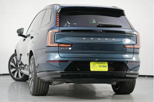 2025 Volvo EX90 Twin Motor Performance Ultra