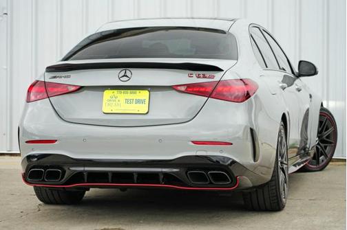 2024 Mercedes-Benz AMG C 63 S E Performance