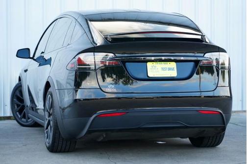 2023 Tesla Model X Standard Range