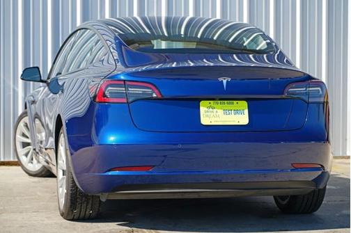 2022 Tesla Model 3 Standard Range