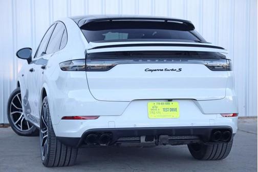 2022 Porsche Cayenne E-Hybrid S