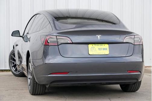 2023 Tesla Model 3 Standard Range
