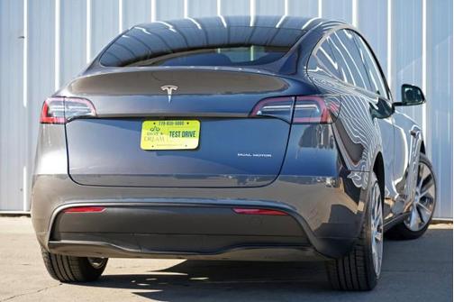 2021 Tesla Model Y Long Range Dual Motor All-Wheel Drive