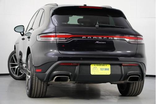 2024 Porsche Macan w/ Premium Plus Packages