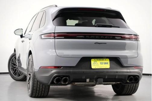 2024 Porsche Cayenne S