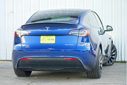 2023 Tesla Model Y Performance Dual Motor All-Wheel Drive