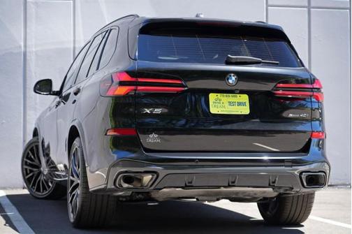 Black Sapphire Metallic 2024 BMW X5 sDrive40i