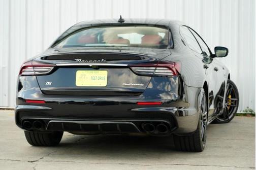 2022 Maserati Quattroporte Modena Q4