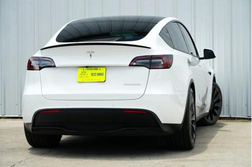 2022 Tesla Model Y Performance Dual Motor All-Wheel Drive