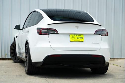 2022 Tesla Model Y Performance Dual Motor All-Wheel Drive