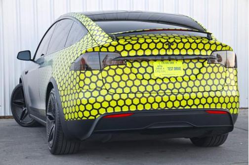 2022 Tesla Model X Plaid Tri Motor All-Wheel Drive