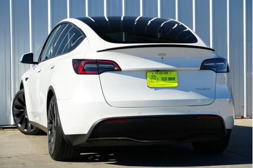 2022 Tesla Model Y Performance Dual Motor All-Wheel Drive