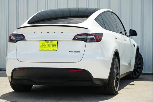 2022 Tesla Model Y Performance Dual Motor All-Wheel Drive