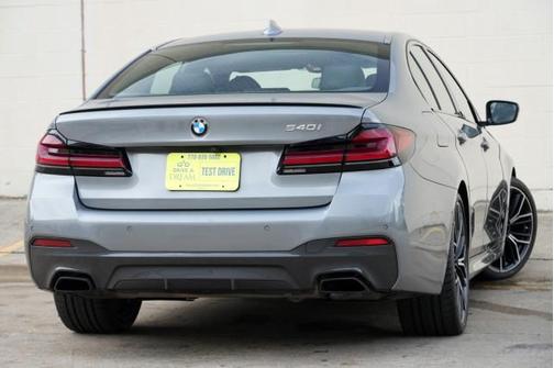 Skyscraper Gray Metallic 2023 BMW 540 i