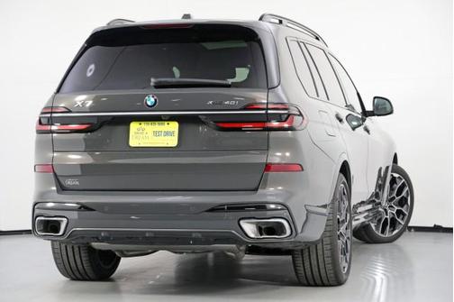 2023 BMW X7 xDrive40i