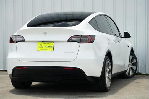 2023 Tesla Model Y Long Range Dual Motor All-Wheel Drive
