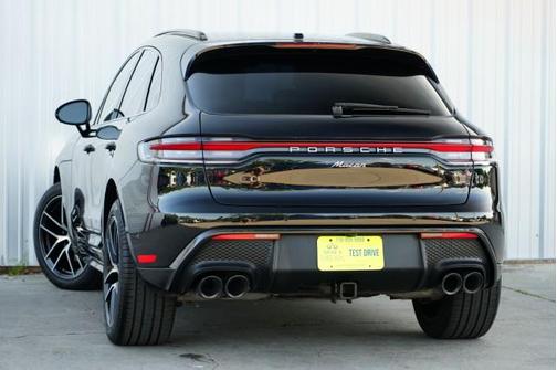 2024 Porsche Macan Base
