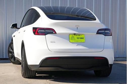 2024 Tesla Model Y 