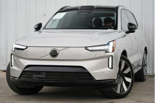 2025 Volvo EX90 Twin Motor Plus