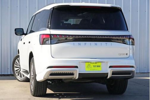2025 INFINITI QX80 SENSORY AWD
