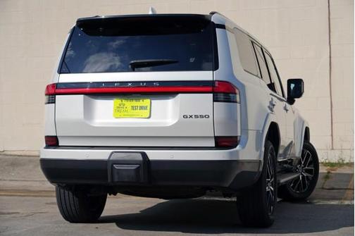 Eminent White Pearl 2024 Lexus GX 550 Premium+