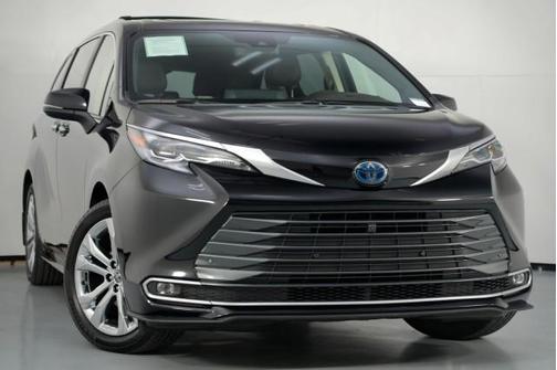 2024 Toyota Sienna Platinum 7 Passenger