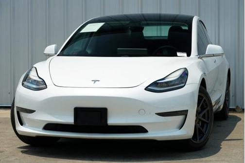 2020 Tesla Model 3 Standard Range Plus